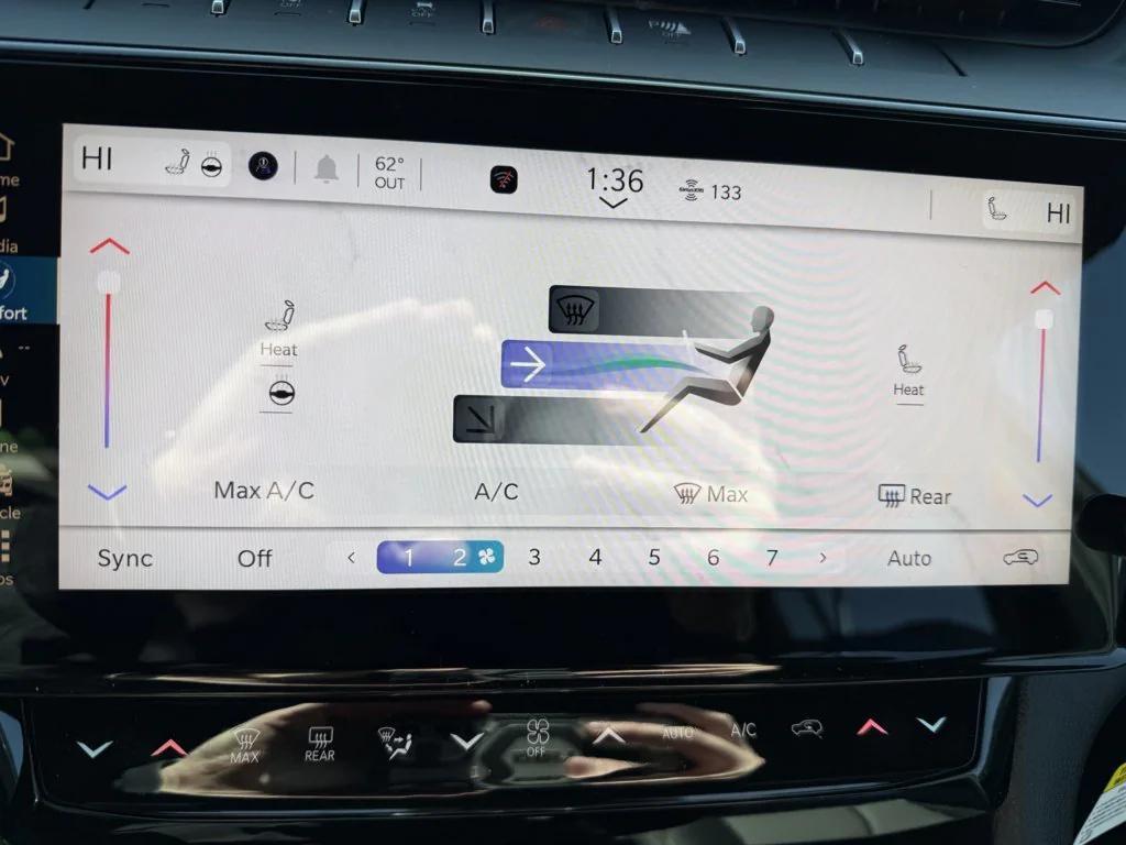 new 2026 Jeep Grand Cherokee car, priced at $41,322