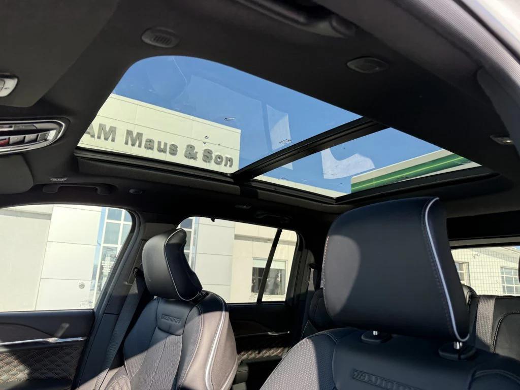 new 2025 Jeep Grand Cherokee car, priced at $56,778