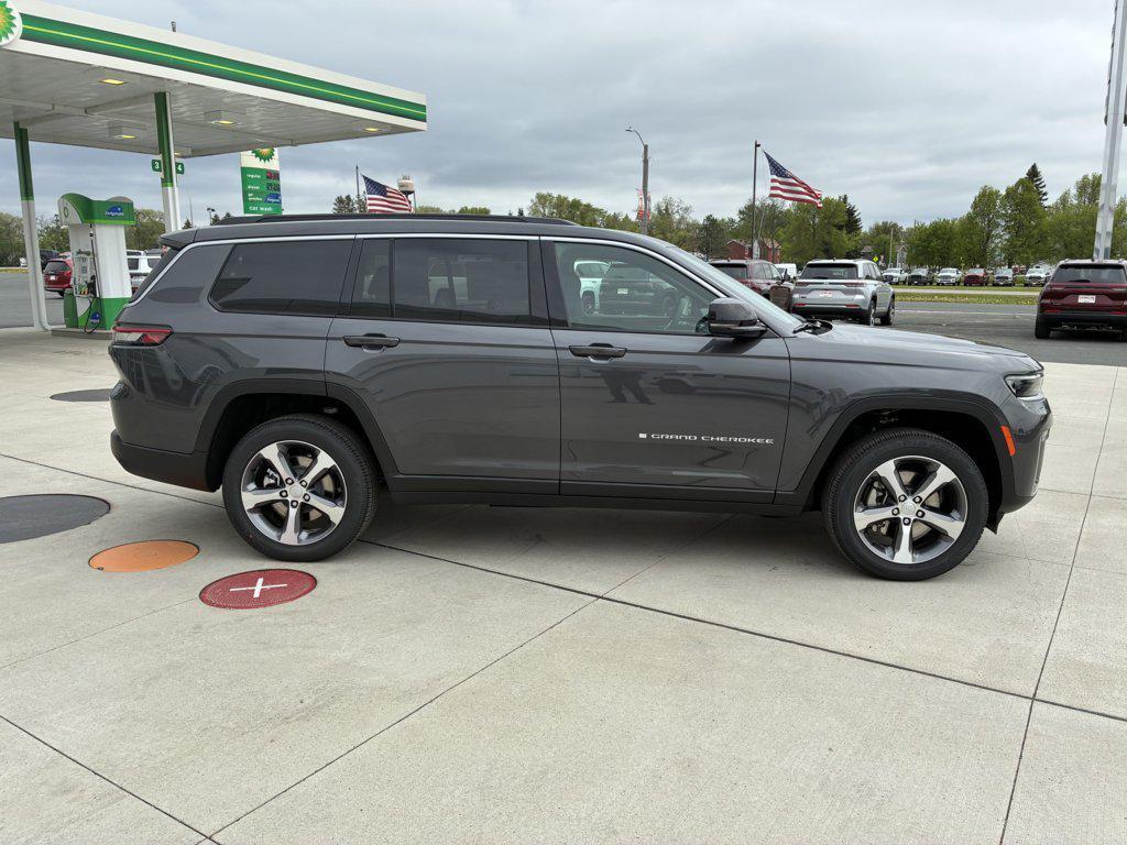 new 2026 Jeep Grand Cherokee L car, priced at $45,157
