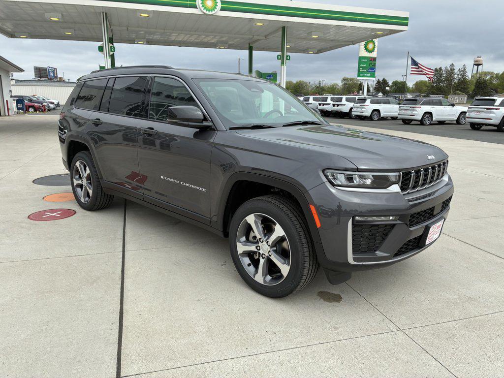 new 2026 Jeep Grand Cherokee L car, priced at $45,157