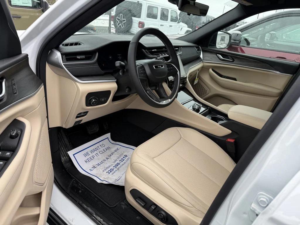 new 2025 Jeep Grand Cherokee L car, priced at $47,663