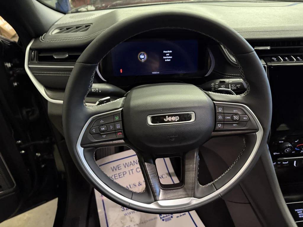 used 2024 Jeep Grand Cherokee car, priced at $36,990