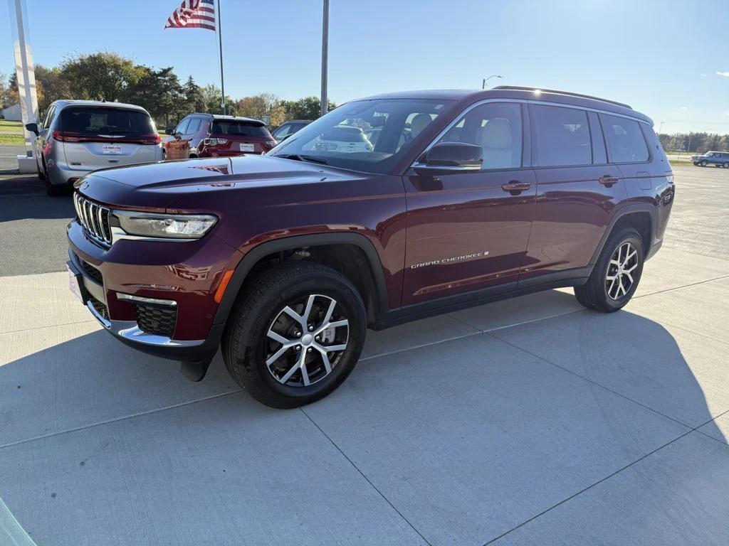 used 2025 Jeep Grand Cherokee L car, priced at $42,990