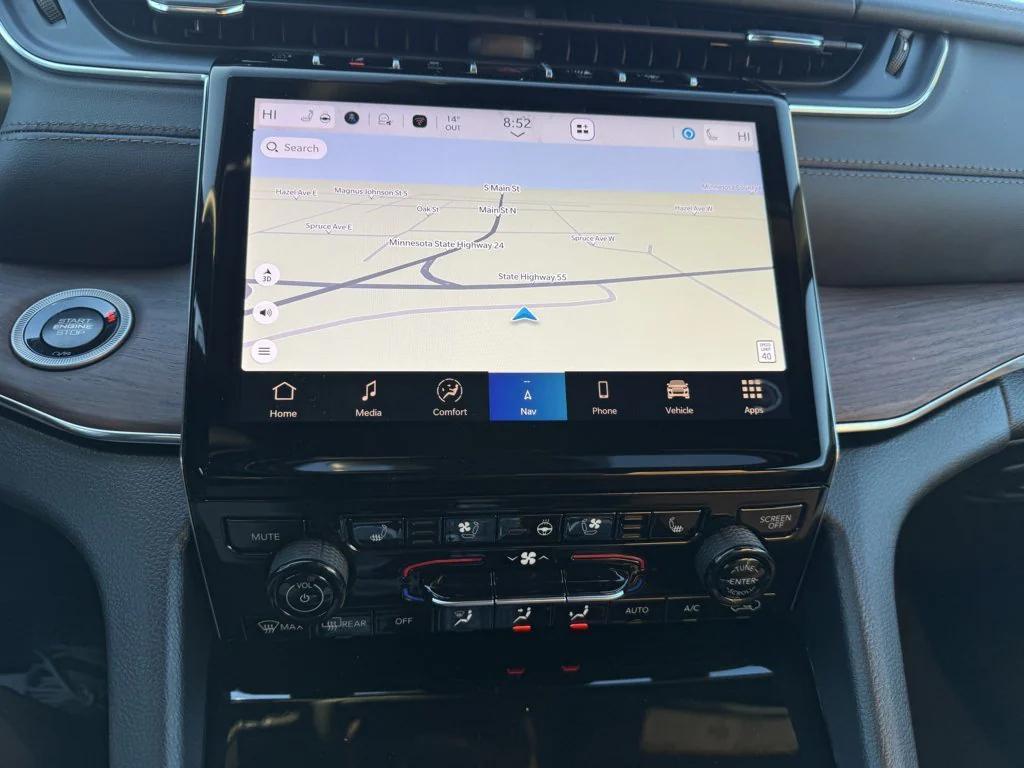 new 2025 Jeep Grand Cherokee car, priced at $55,964