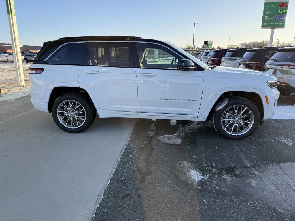 new 2025 Jeep Grand Cherokee car, priced at $55,964