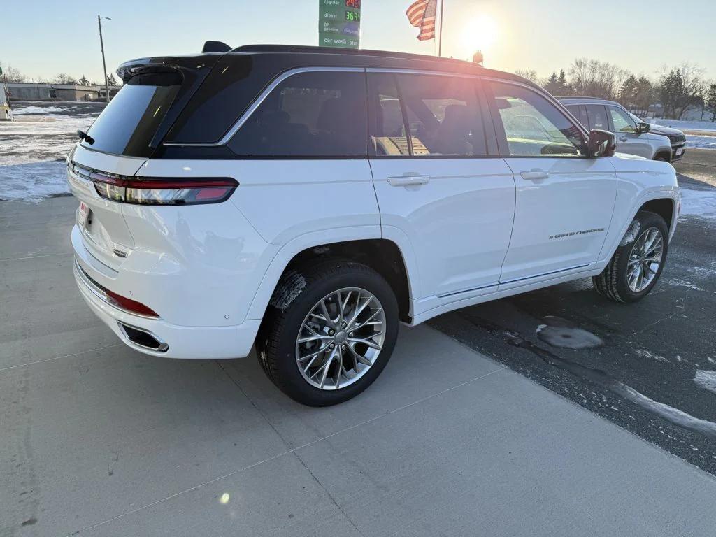 new 2025 Jeep Grand Cherokee car, priced at $55,964