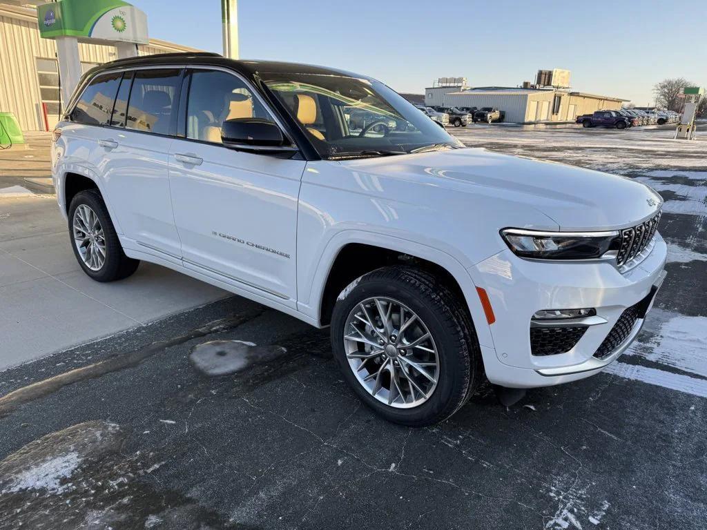 new 2025 Jeep Grand Cherokee car, priced at $55,964