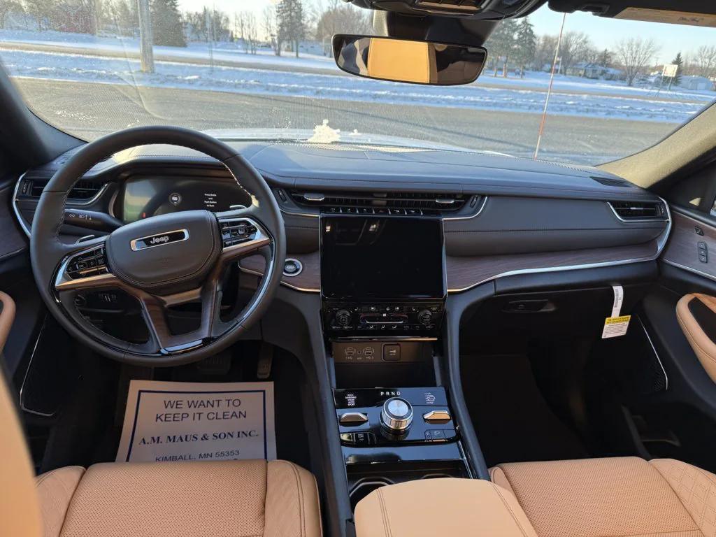 new 2025 Jeep Grand Cherokee car, priced at $55,964