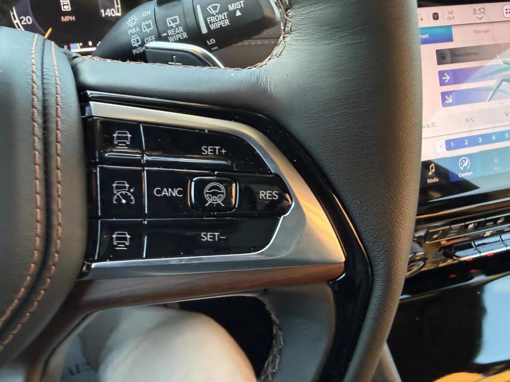 new 2025 Jeep Grand Cherokee car, priced at $55,964