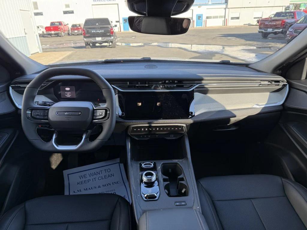 new 2026 Jeep Cherokee car, priced at $41,617