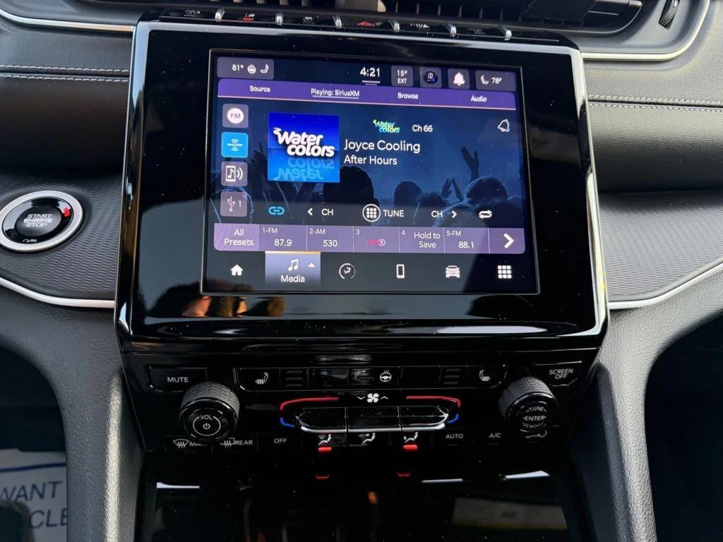 used 2024 Jeep Grand Cherokee car, priced at $31,990