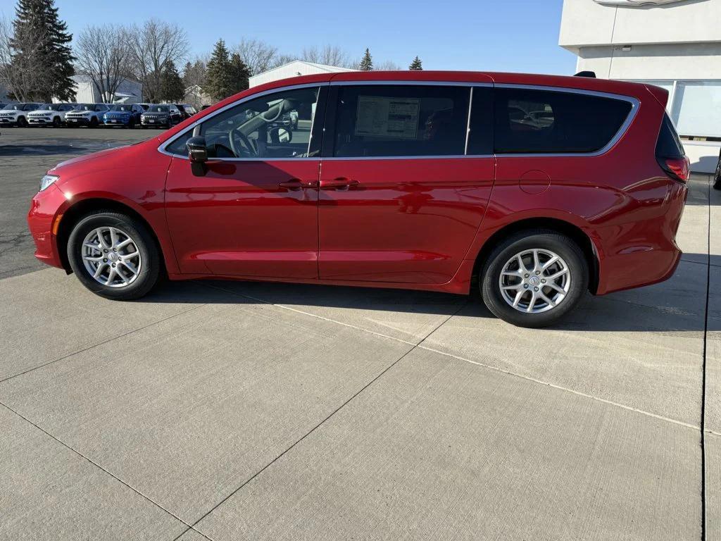 new 2026 Chrysler Pacifica car, priced at $42,637