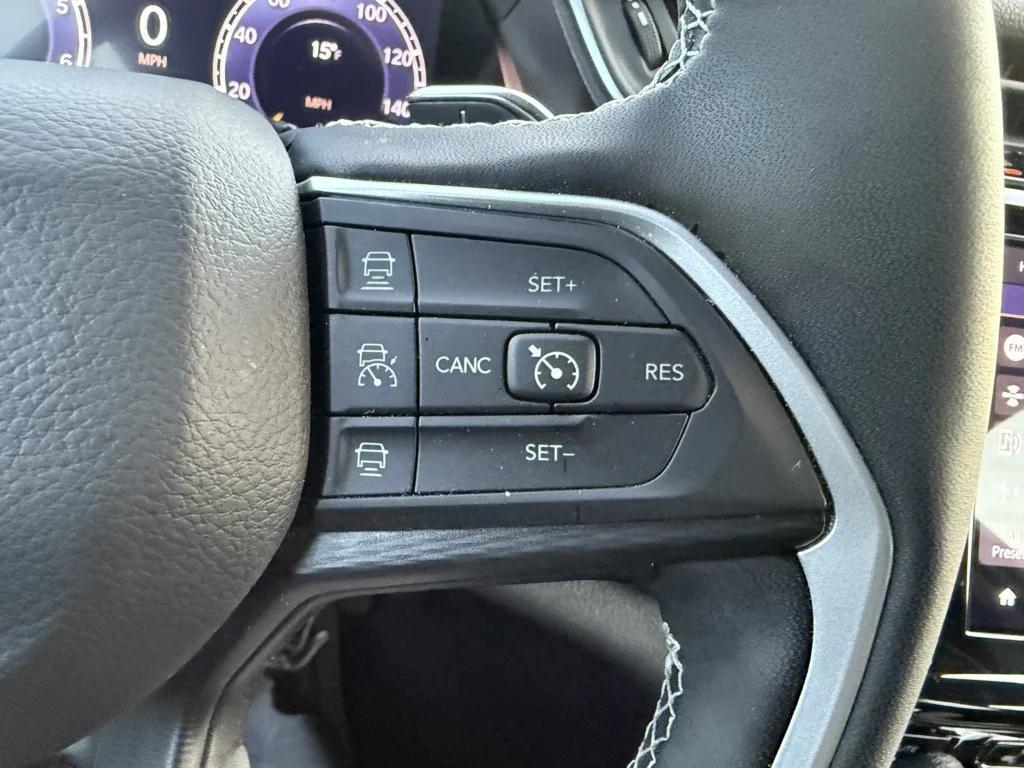 used 2024 Jeep Grand Cherokee car, priced at $33,990