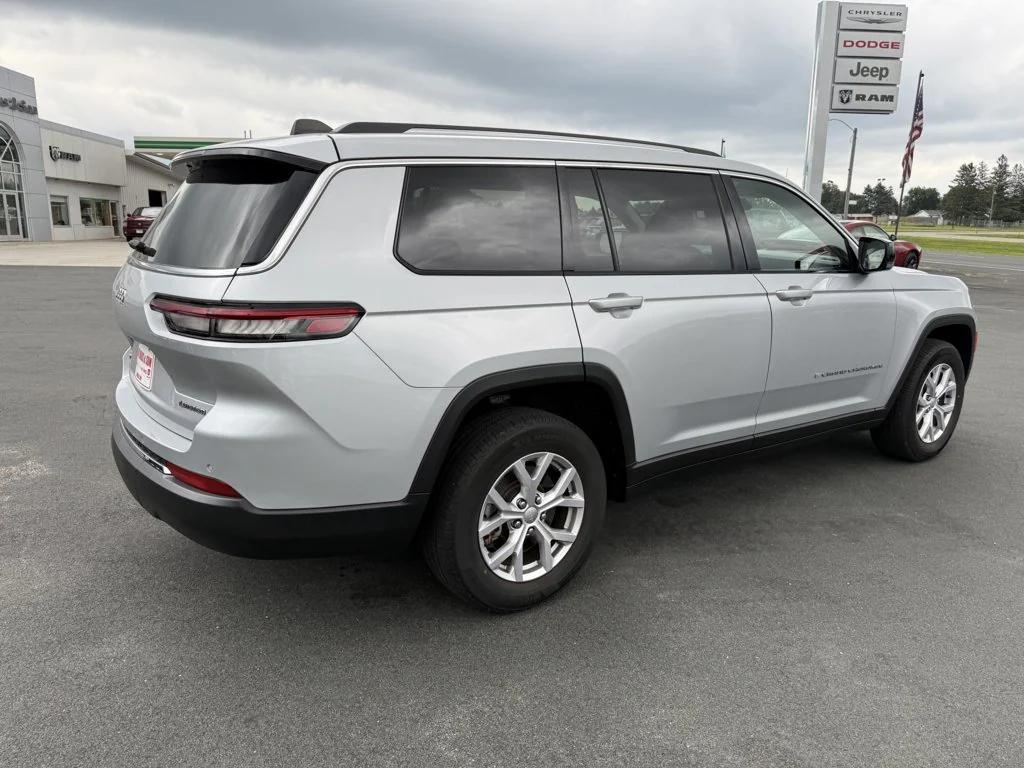 used 2022 Jeep Grand Cherokee L car, priced at $29,990