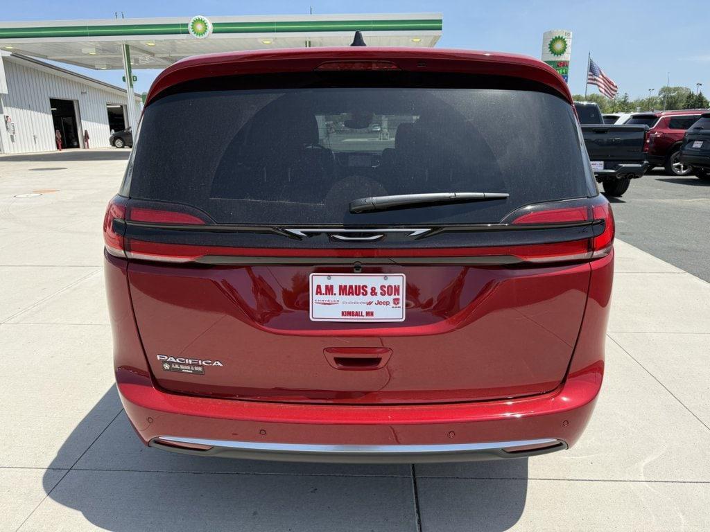 new 2027 Chrysler Pacifica car, priced at $46,641