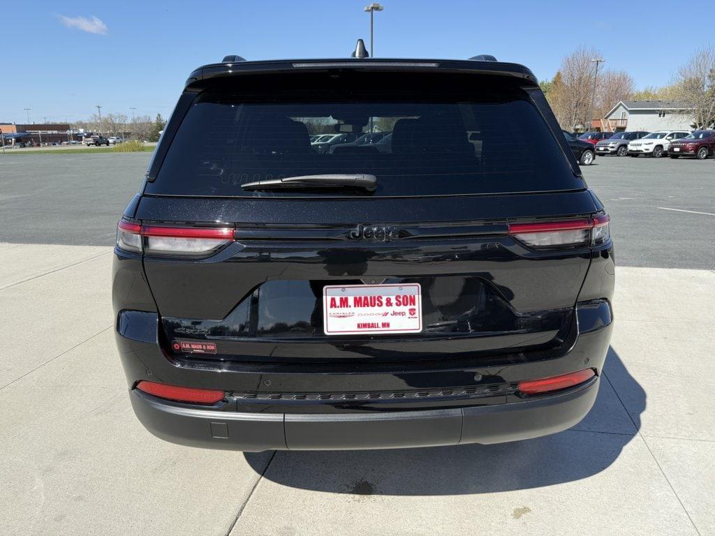 used 2023 Jeep Grand Cherokee car, priced at $33,329