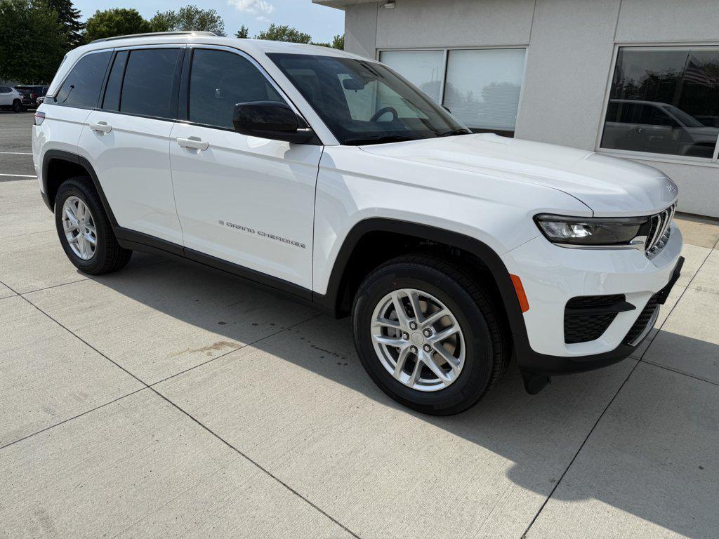 new 2026 Jeep Grand Cherokee car, priced at $42,469