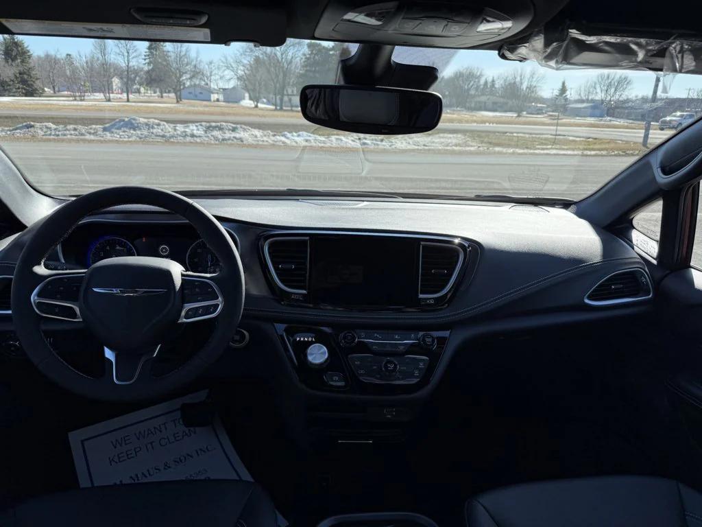 new 2026 Chrysler Pacifica car, priced at $46,912