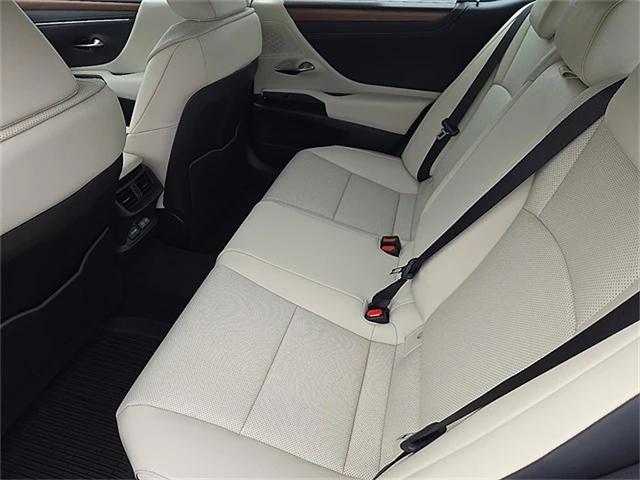 new 2025 Lexus ES 350 car, priced at $46,479