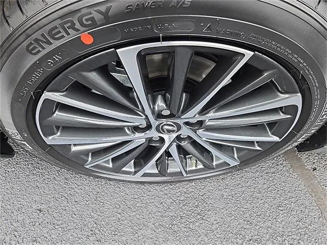 new 2025 Lexus ES 350 car, priced at $46,479