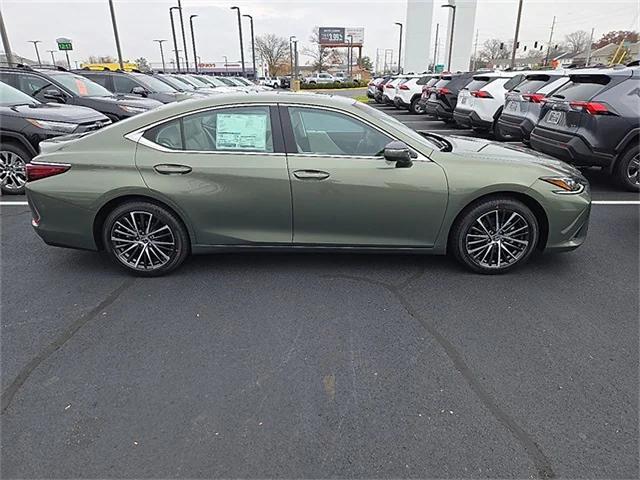 new 2025 Lexus ES 350 car, priced at $46,479