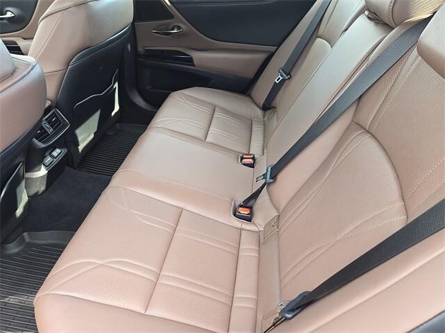 used 2025 Lexus ES 300h car, priced at $48,981