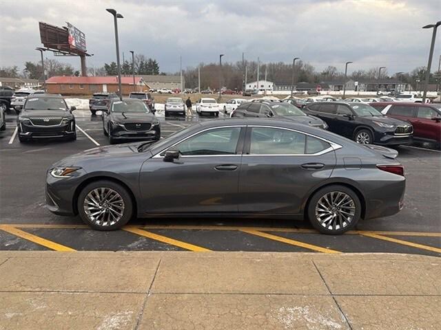 used 2025 Lexus ES 300h car, priced at $48,981