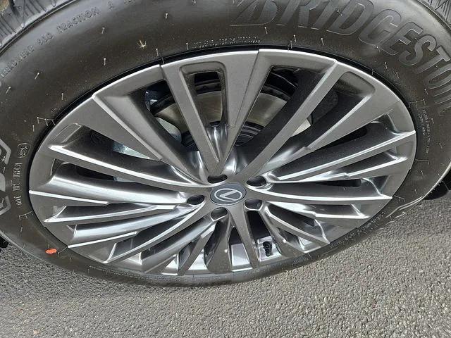 new 2026 Lexus RX 350 car, priced at $65,278