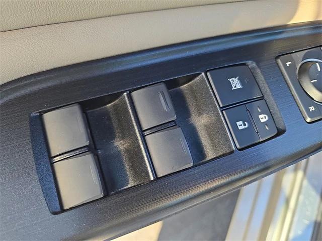 used 2020 Lexus ES 300h car, priced at $28,592