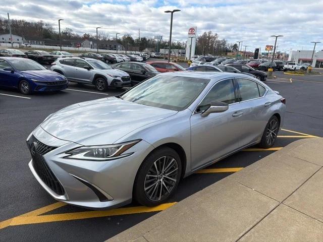 used 2023 Lexus ES 300h car, priced at $37,950