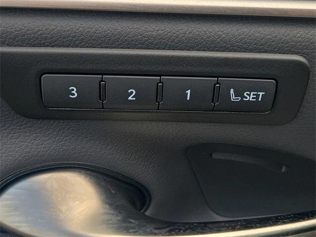 new 2025 Lexus ES 350 car, priced at $46,939