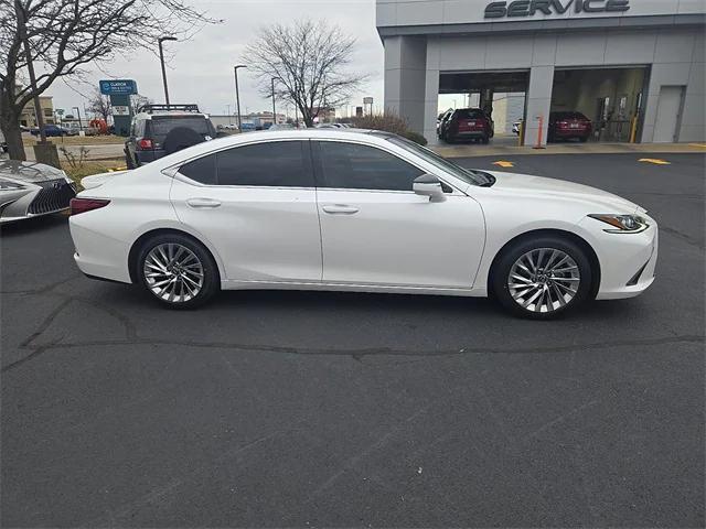 used 2021 Lexus ES 350 car, priced at $32,992