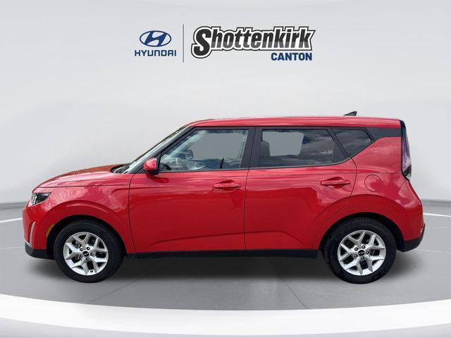 used 2023 Kia Soul car, priced at $16,000