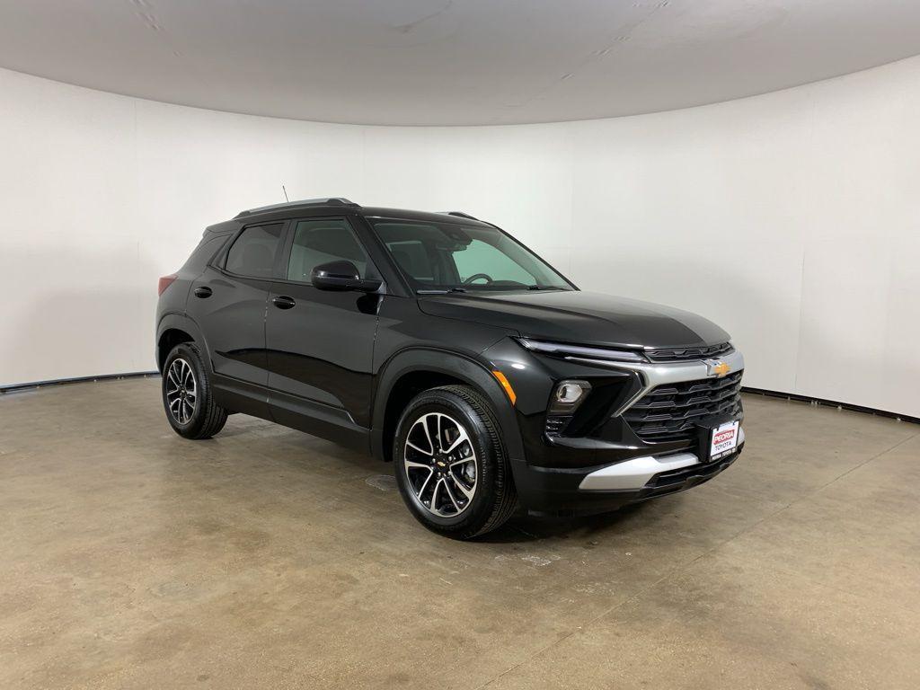 used 2025 Chevrolet TrailBlazer car, priced at $23,250