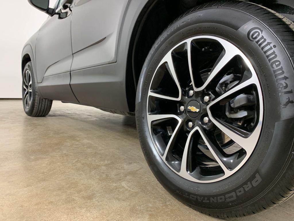 used 2025 Chevrolet TrailBlazer car, priced at $23,250