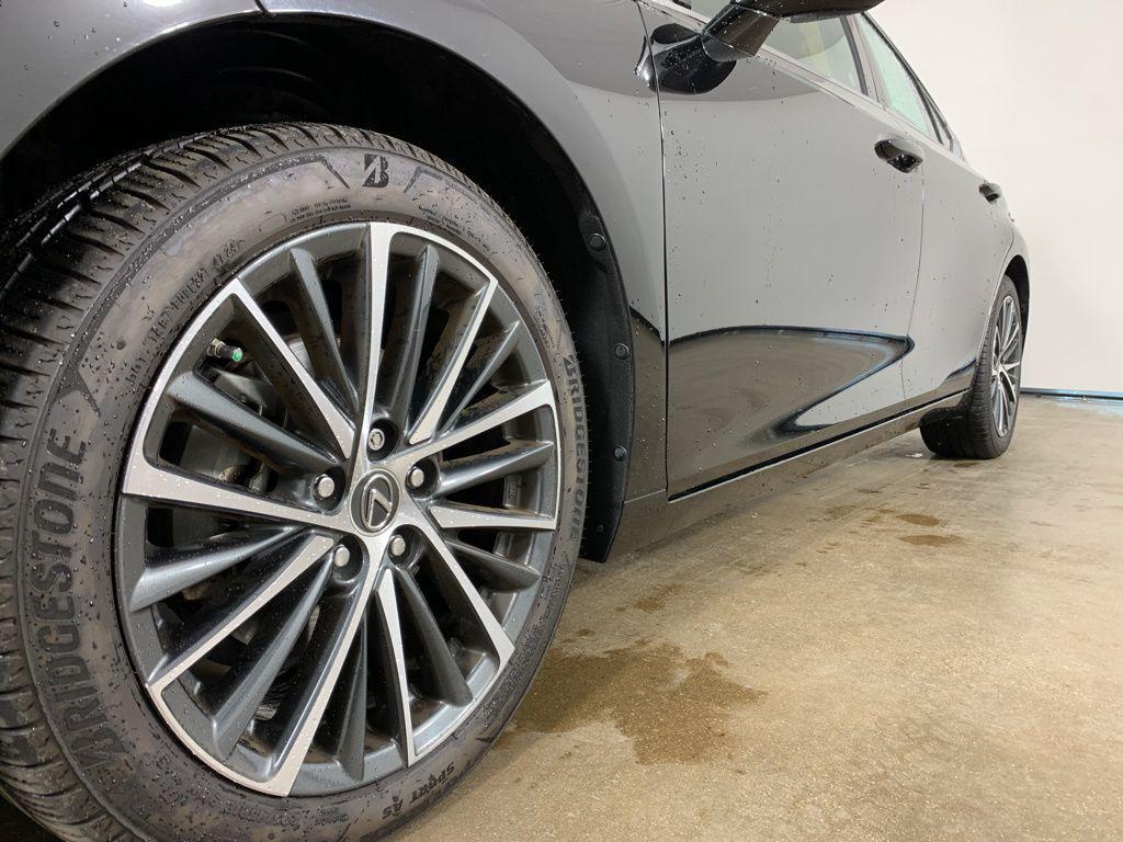 used 2023 Lexus ES 350 car, priced at $35,550