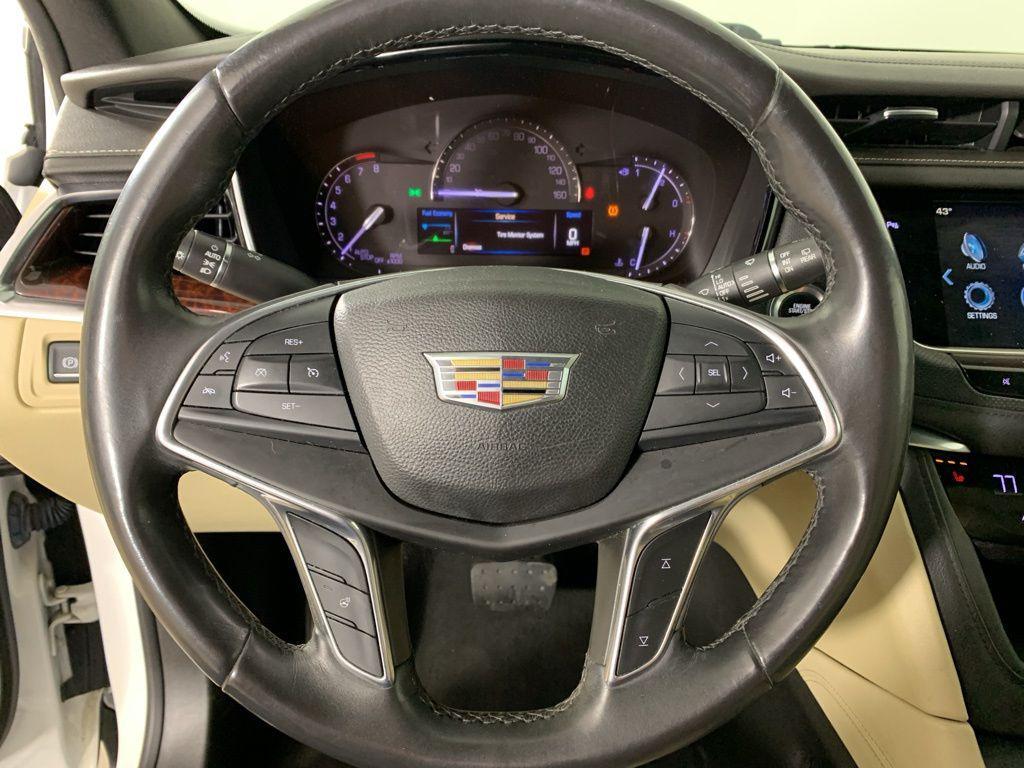used 2017 Cadillac XT5 car, priced at $10,750