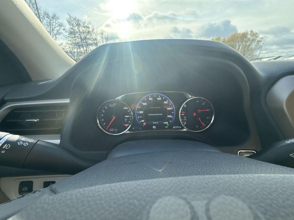 used 2023 GMC Acadia car, priced at $34,538