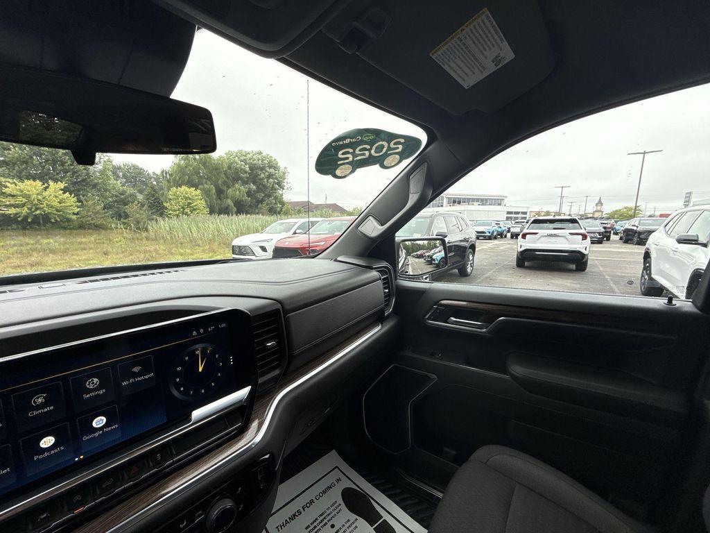 used 2022 Chevrolet Silverado 1500 car, priced at $32,931