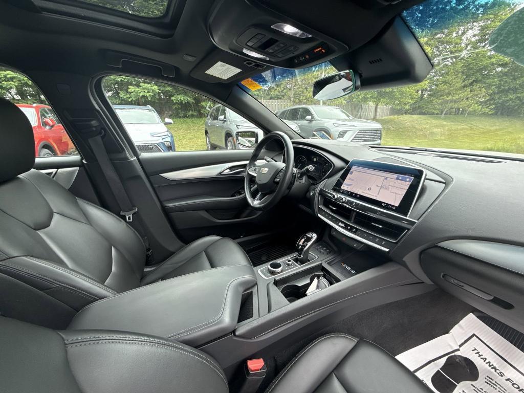 2021 Summit White Cadillac CT5