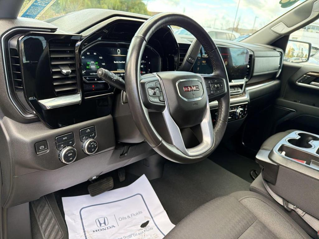 used 2022 GMC Sierra 1500 car, priced at $38,914