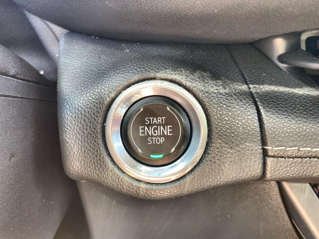 used 2023 Buick Envision car, priced at $25,358