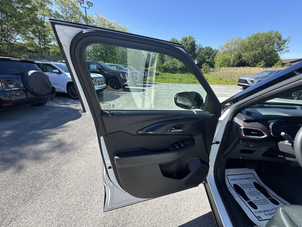 used 2023 Chevrolet TrailBlazer car, priced at $23,517