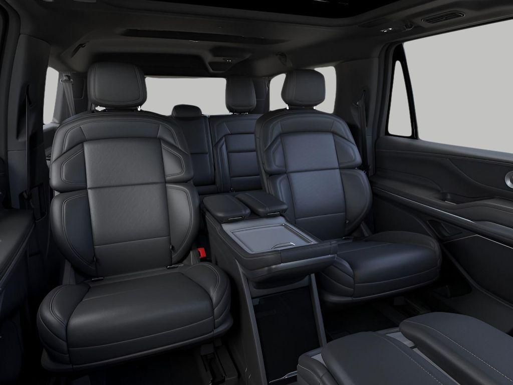 new 2025 Lincoln Navigator car, priced at $98,284