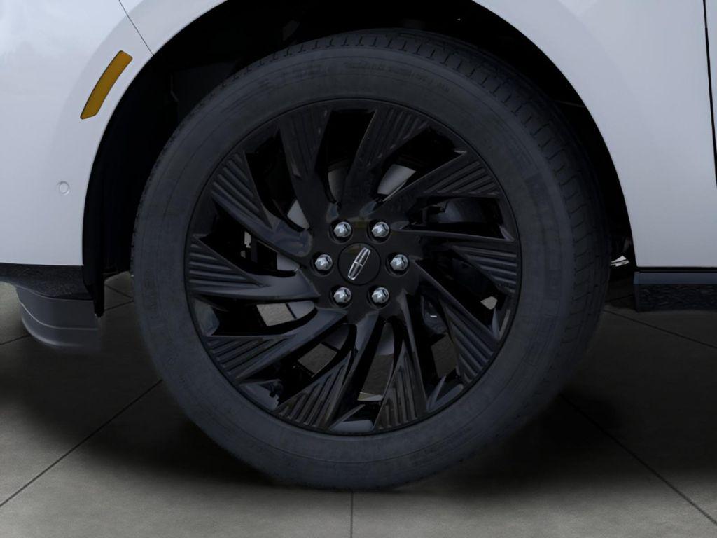 new 2026 Lincoln Navigator car, priced at $102,374
