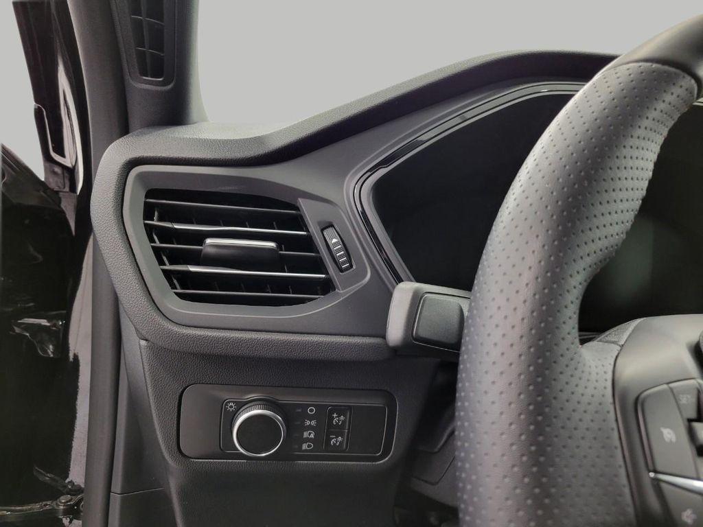 used 2025 Ford Escape car, priced at $27,998