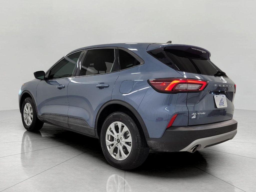 used 2025 Ford Escape car, priced at $24,998