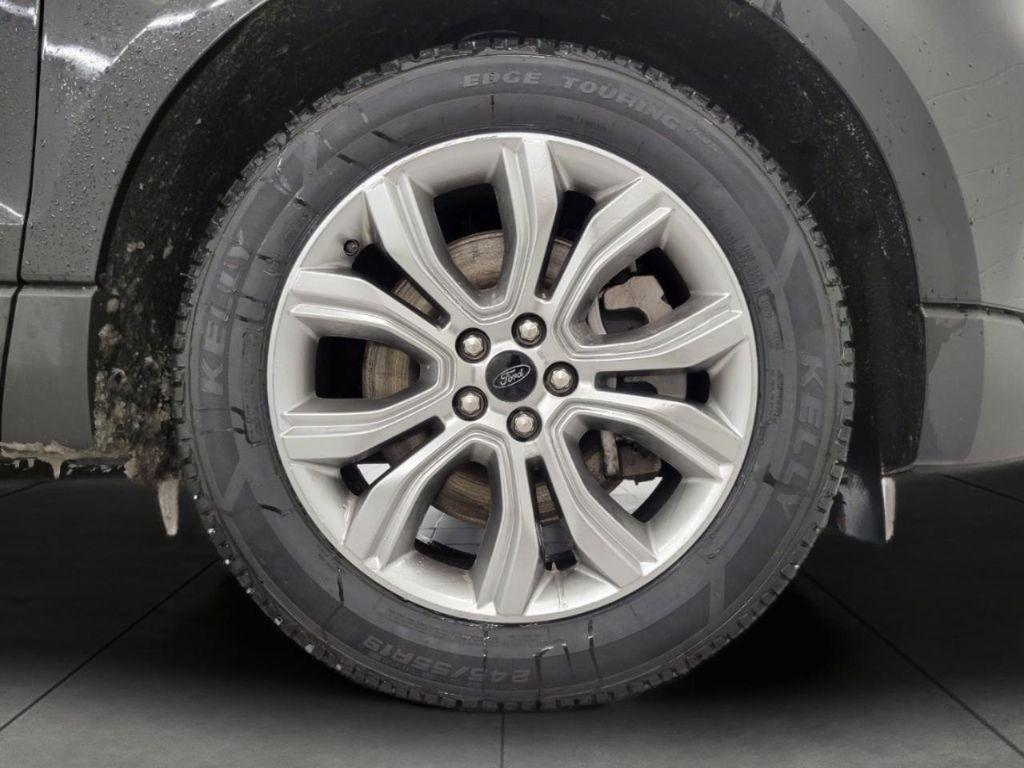 used 2024 Ford Edge car, priced at $28,646