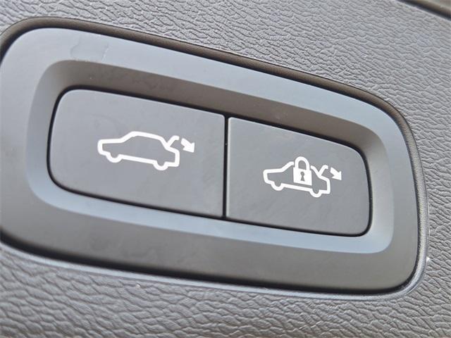 used 2025 Volvo XC60 car, priced at $33,892