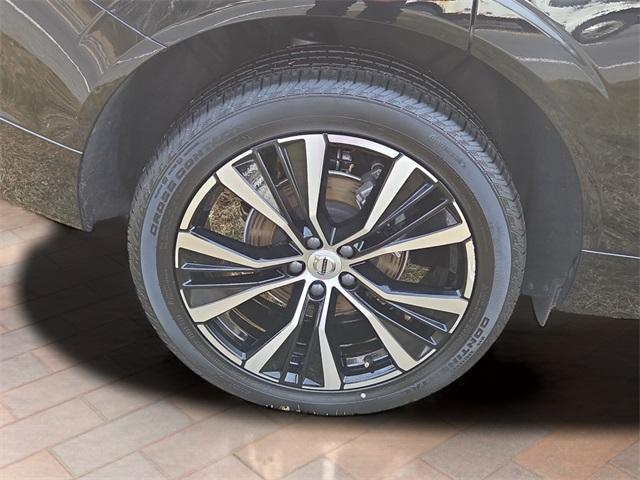 used 2025 Volvo XC60 car, priced at $33,892